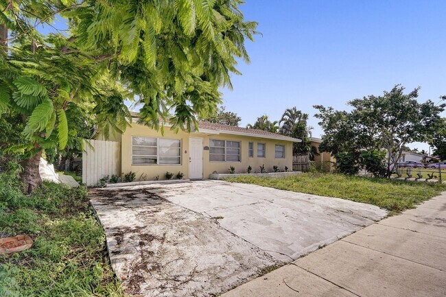 Foto del edificio - 651 SW 15th St