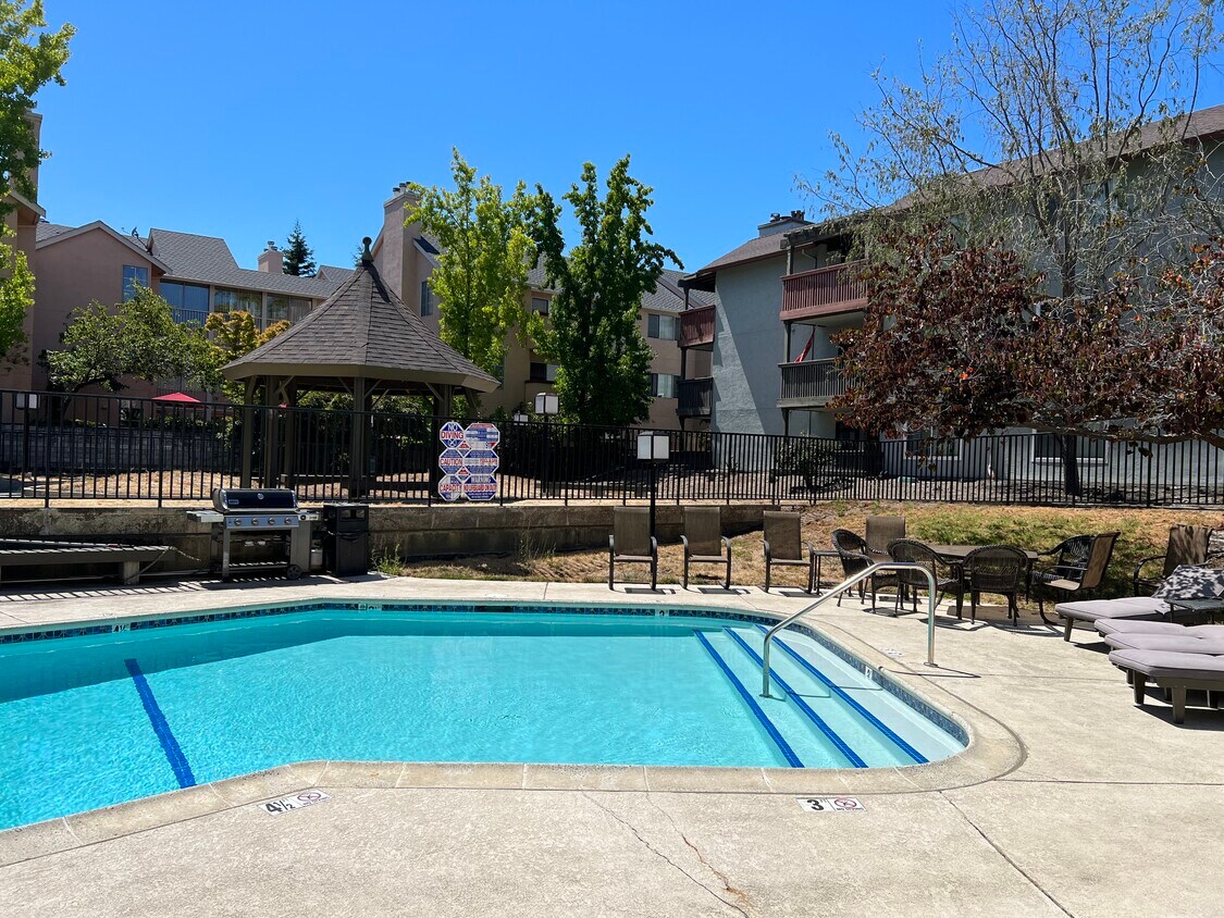 Primary Photo - 1315 A St