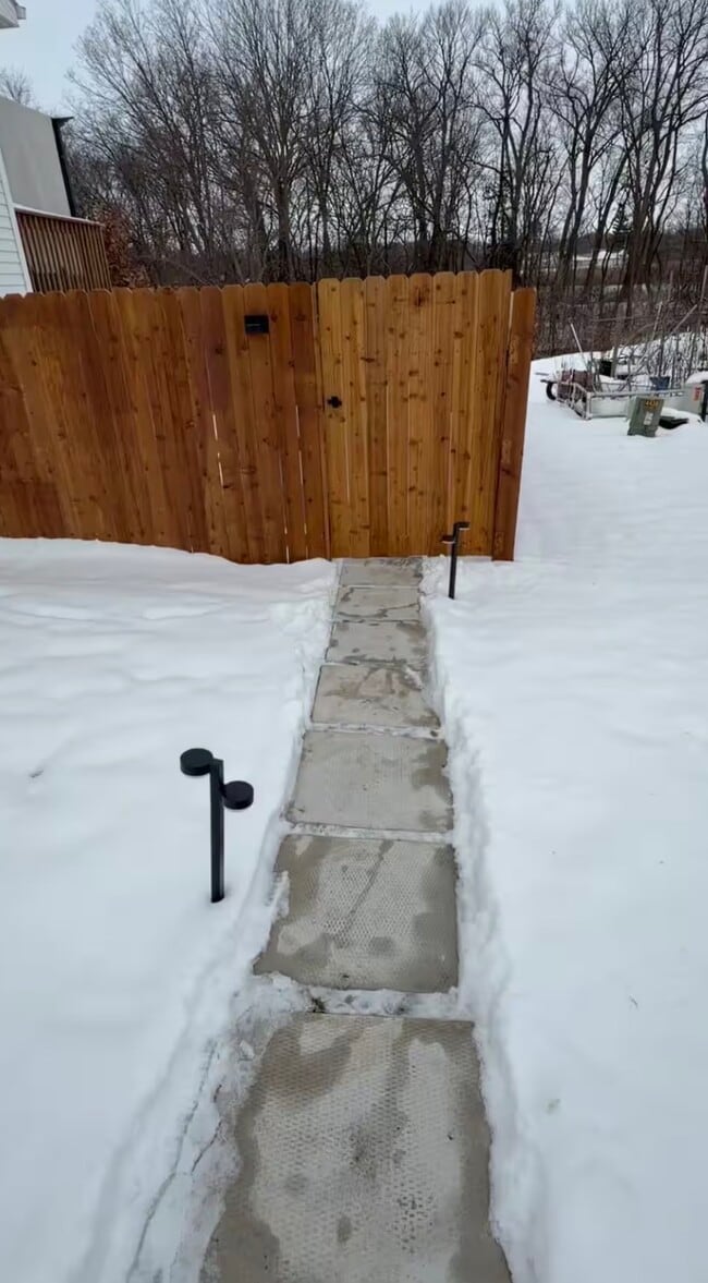 Camino a la unidad - 4434 Honey Bee Rdg