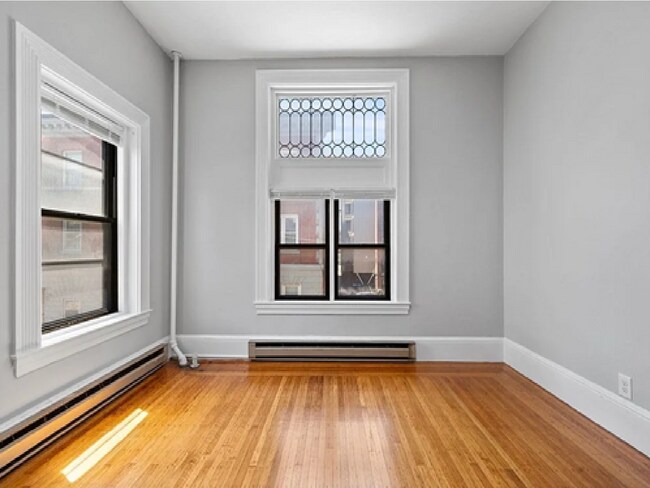 Foto del edificio - 857 Beacon St