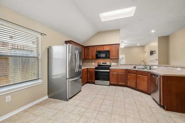 Building Photo - 5030 Birch Manor Ln