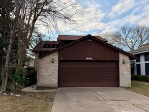 Building Photo - 16619 Capewood Dr