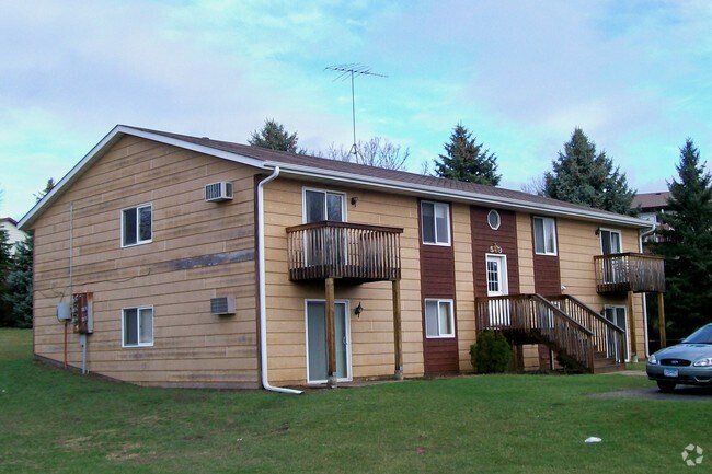 Foto del edificio - 540 Whispering Ln