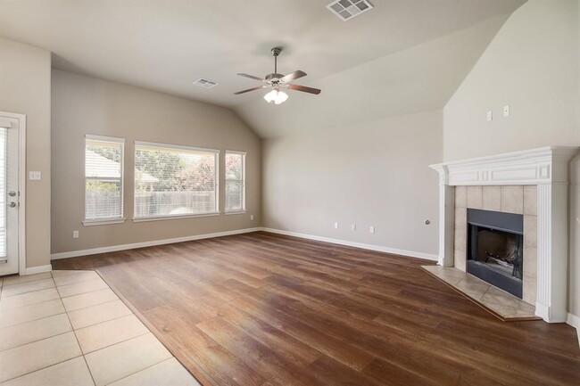 Foto del edificio - 1003 Suffolk Ct
