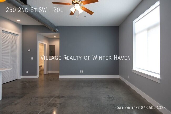 Building Photo - 20 on 2nd Apartment Available Now!