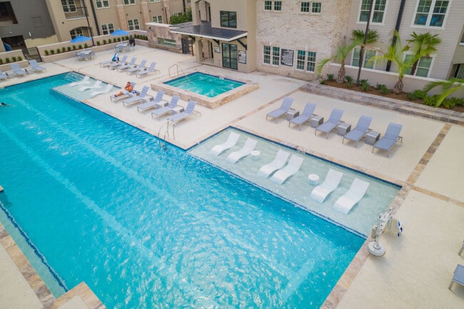 Building Photo - Park Rowe Apartments - Perkins Rowe