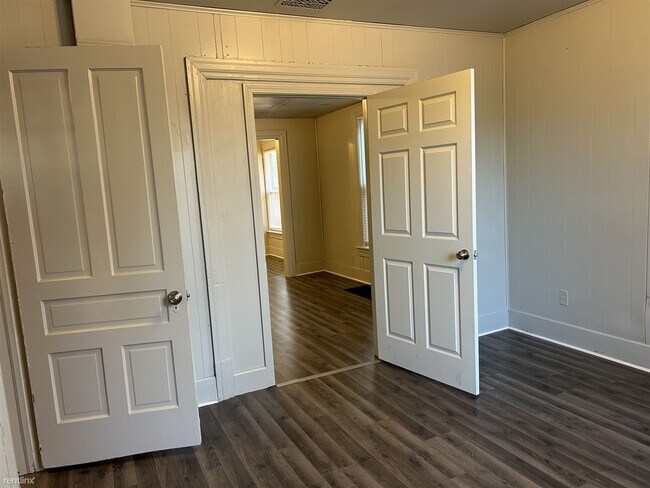 Building Photo - 3 br, 1 bath House - 513 Webb St