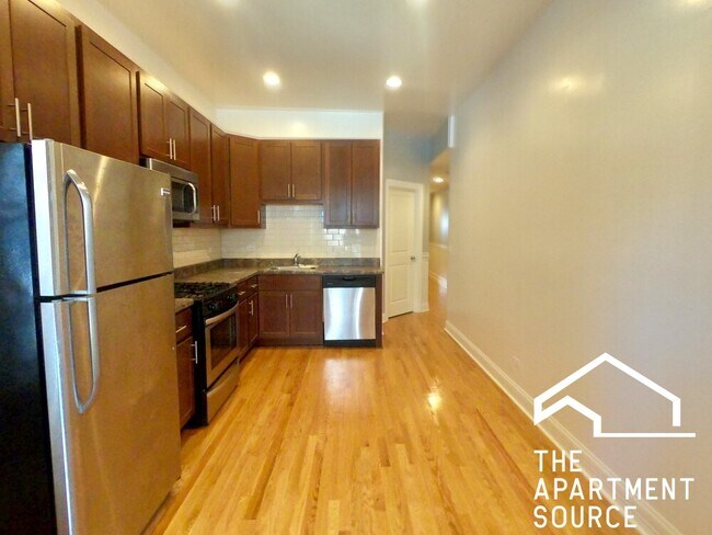 Building Photo - 4516 N Magnolia Ave