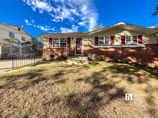 Building Photo - 3718 Dianna Rd