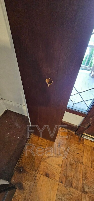 Foto del edificio - 1172 Warren Rd