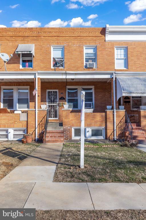 Building Photo - 315 Elrino St