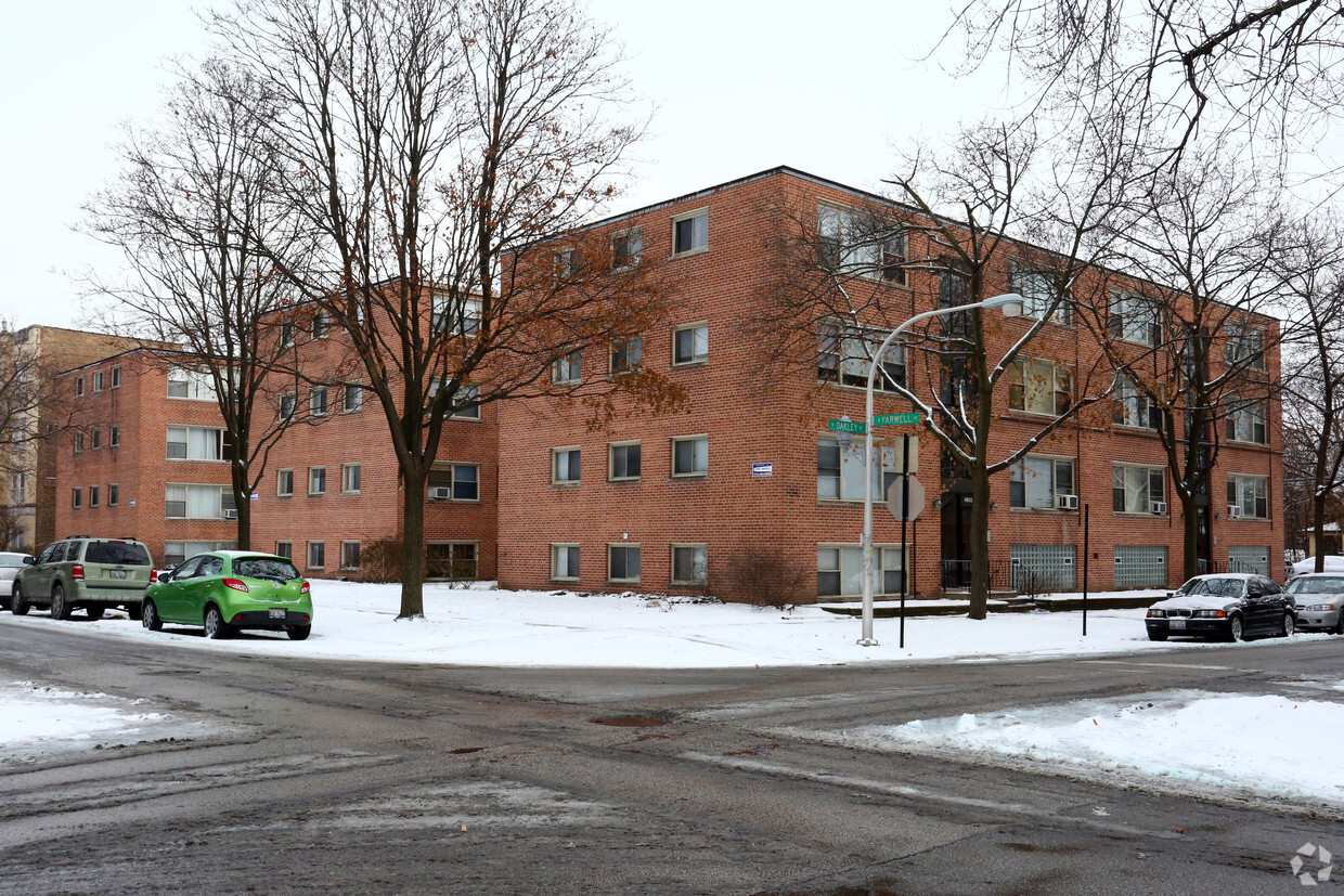 Primary Photo - Farwell-Oakley Apartments