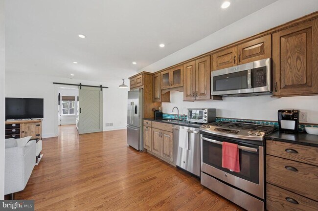 Foto del edificio - 1125 Ginkgo Ln