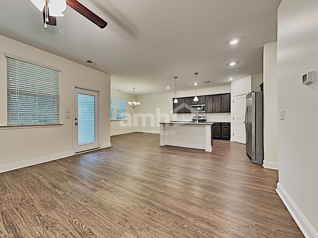 Building Photo - 120 Sweetgum Drive