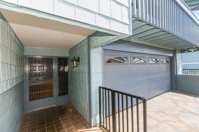 Foto del edificio - Makakilo 5 bedroom, 3 bath Pet Friendly 2 ...