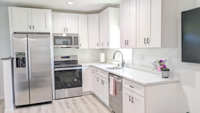 Foto del edificio - 150 Nightingale Ave