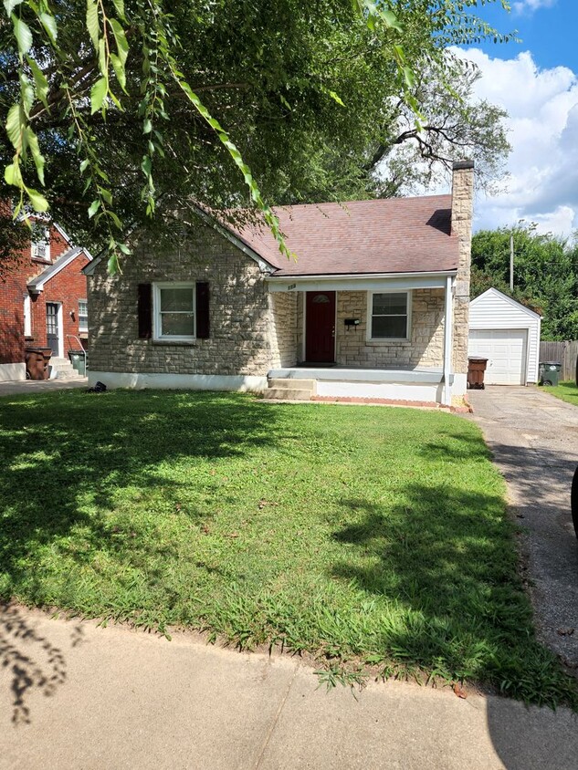 Primary Photo - 3 Bedroom, 2 Bathroom Home In St. Mathews