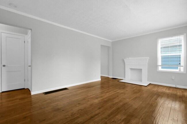 Foto del edificio - ? Renovated 3-Bedroom Home – Modern Comfor...