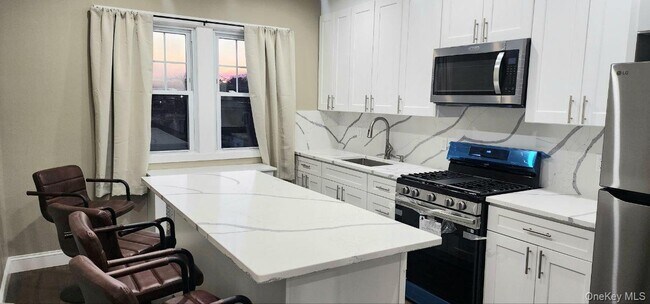 Foto del edificio - 25 Allard Ave