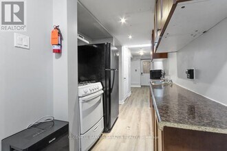 Building Photo - 140-140 Osgoode St