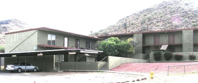 Building Photo - 1302 W Becker Ln
