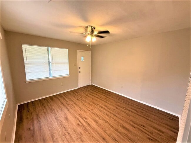 Photo - 489/491 Boston Apartment