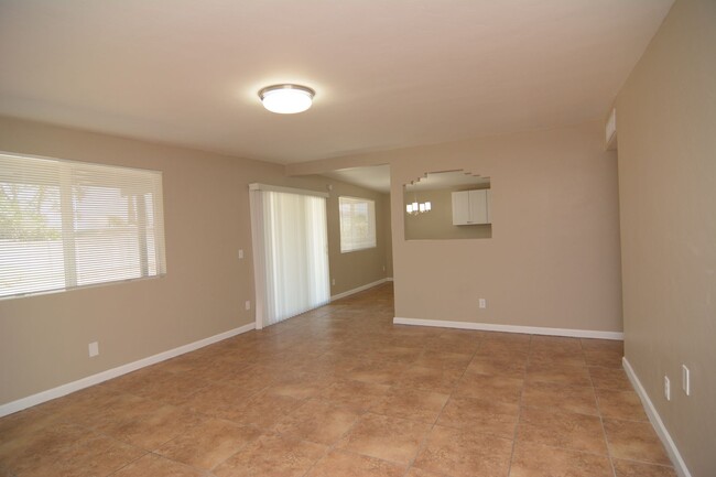 Foto del edificio - Remodeled 3 Bedroom 2 Bath House! South Tu...