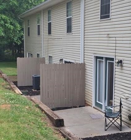 Building Photo - 1012 Duward Ct
