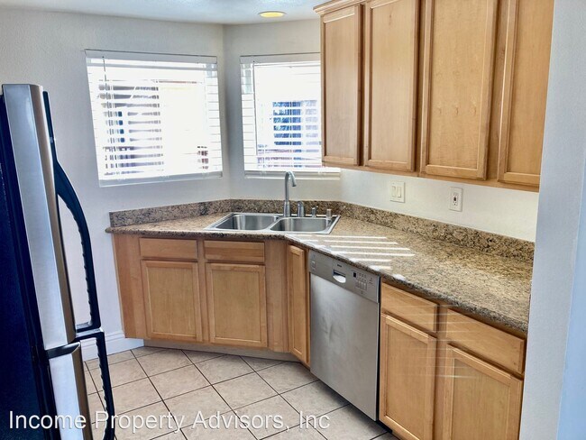 Building Photo - 2 br, 1 bath House - 263 Dahlia Avenue #6