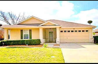 Building Photo - 9809 Tyler Dr