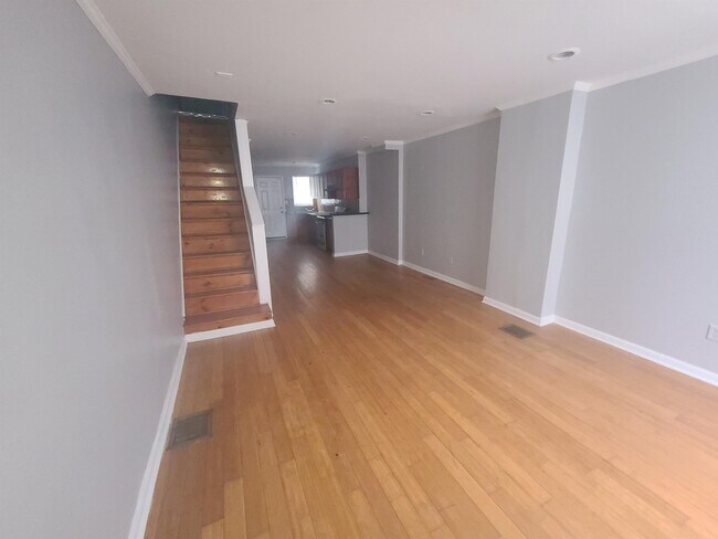 Building Photo - 3025 N Judson St