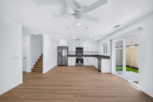 Foto del edificio - 7030 Olive Grove St