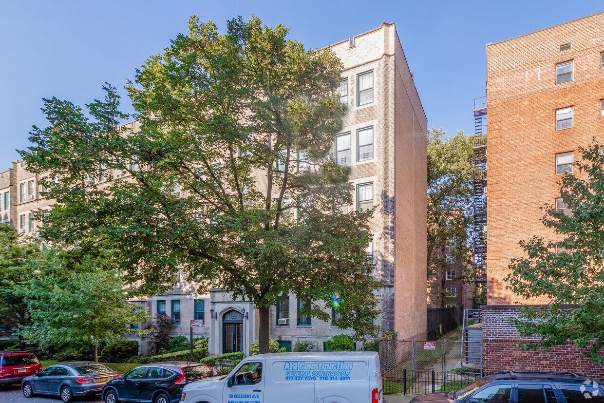 Building Photo - 3516 80th St