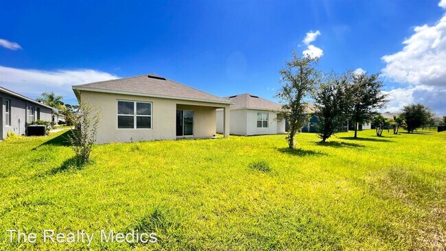 Foto del edificio - 3 br, 2 bath House - 522 Armoyan Way