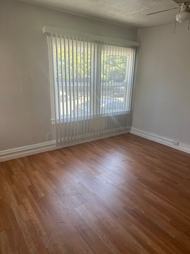 Foto del edificio - 2 Bedroom Single Family Apartments in Oakland