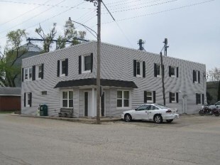Primary Photo - 102 W 1st St