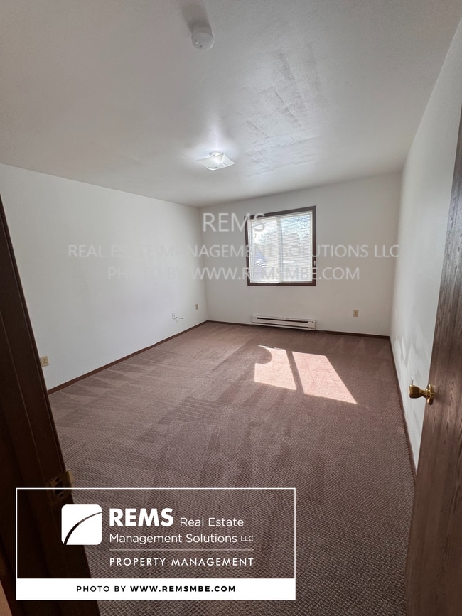 Foto del edificio - 554 E Slifer St