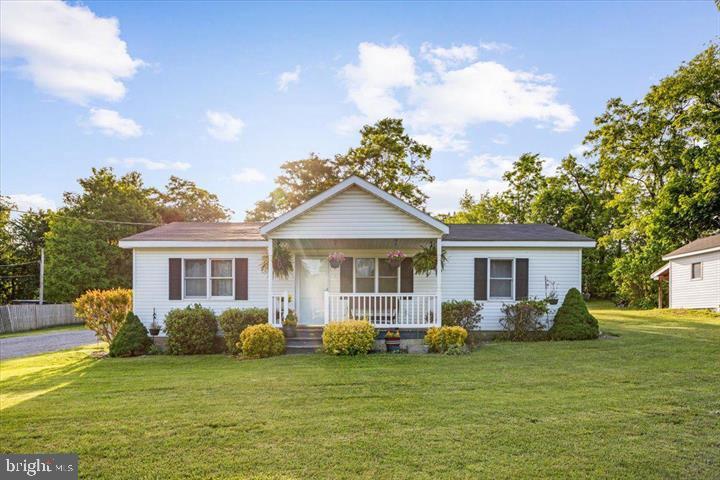 Foto principal - 709 Dicks Hollow Rd