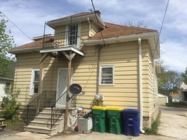 Foto del edificio - 1536 Cedar St