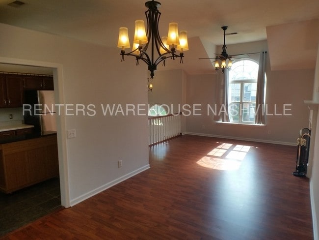 Building Photo - 3401 Milbridge Dr