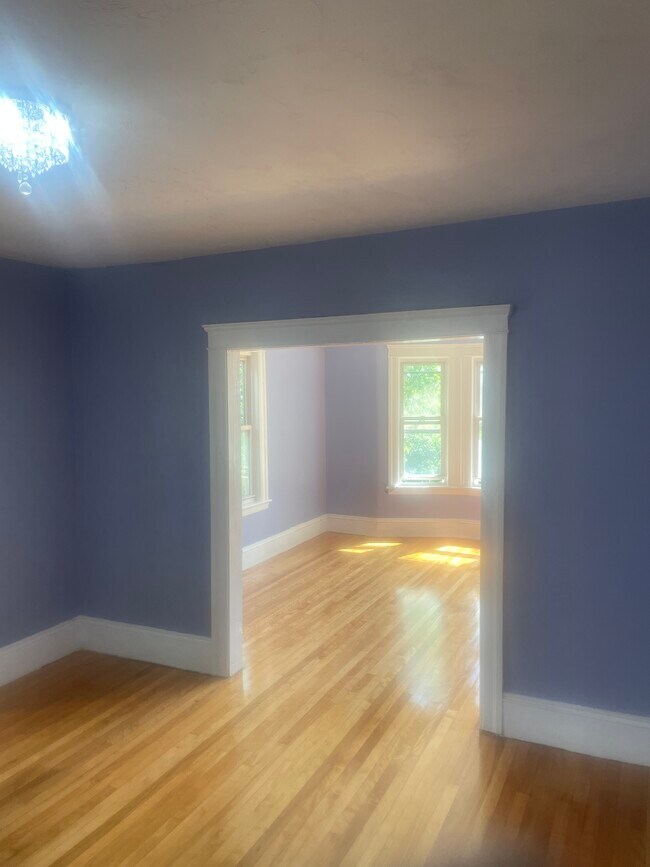 Building Photo - 19 Sturgis St