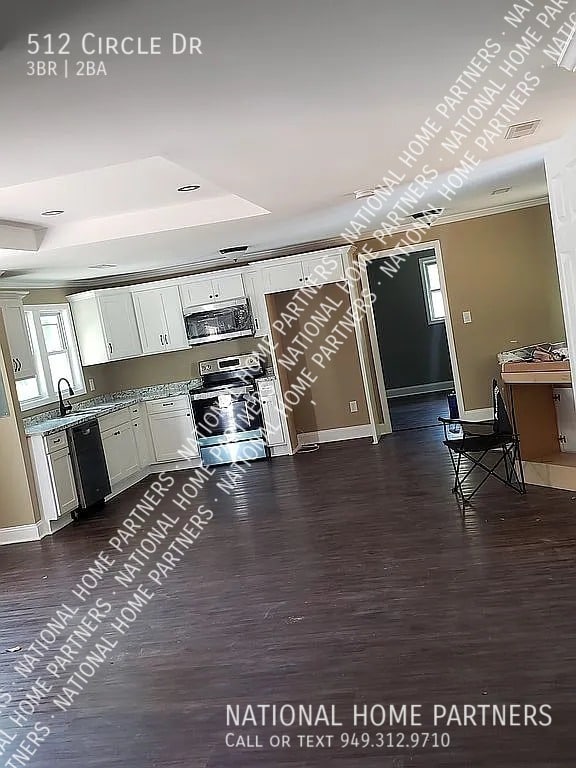 Building Photo - Rent to Own Updated Home Large Lot with $1...