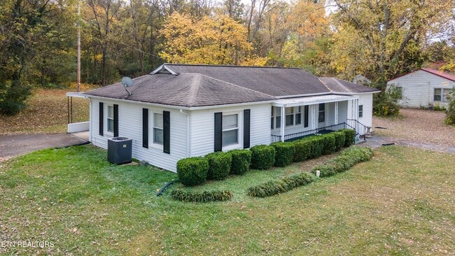 Photo - 6520 Jackie Ln House