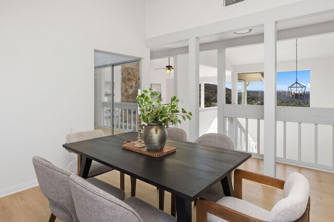 Building Photo - 3 Bedroom House with View in Poway