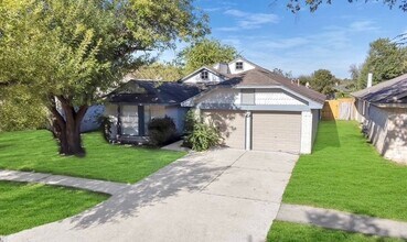 Building Photo - 15938 Mission Village Dr