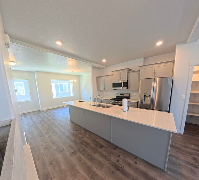 Foto del edificio - Lexington Townhome - Orem