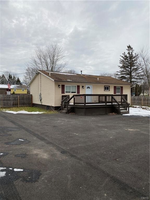 Foto del edificio - 8320 Thompson Rd