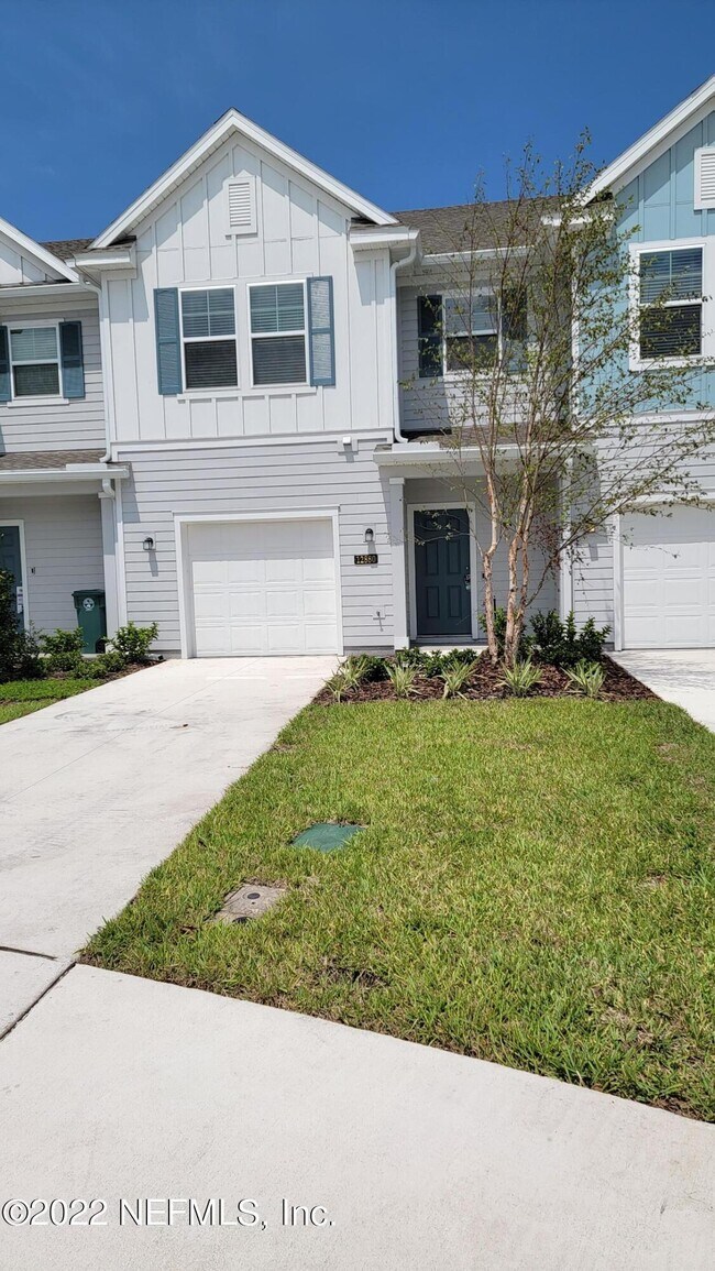 Foto del edificio - 12880 Josslyn Ln