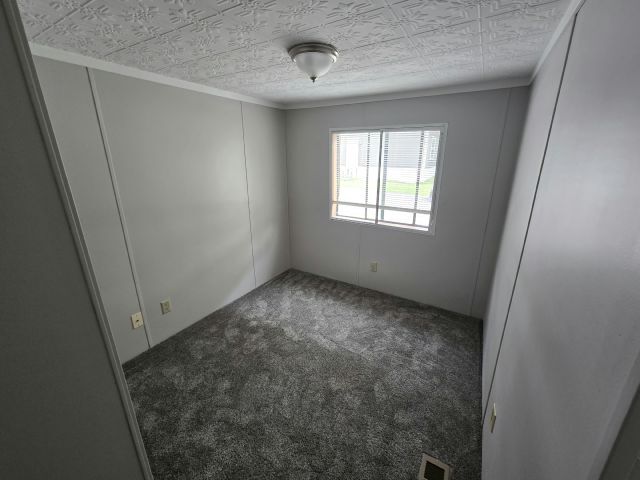 Building Photo - 123 Jaybee Ln