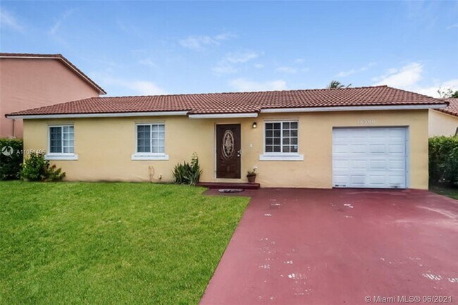 Foto del edificio - 18300 SW 153rd Ct
